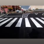 Paso de peatones y marcas viales
